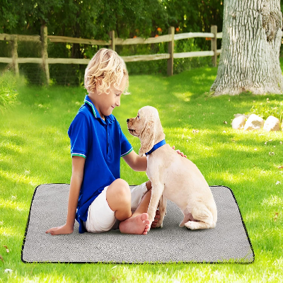 Tapis pour chien - PortableDogMat™ - Gris clair